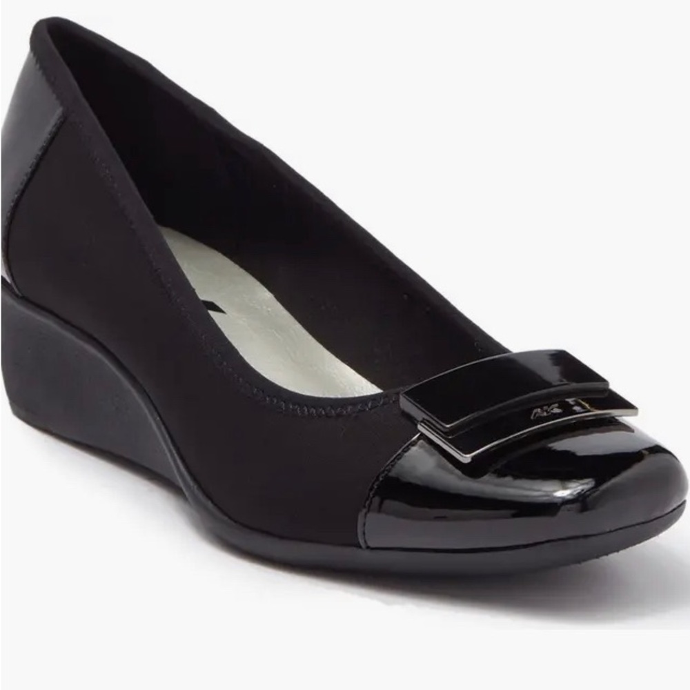 Waverly Wedge Heel by Anne Klein size 8